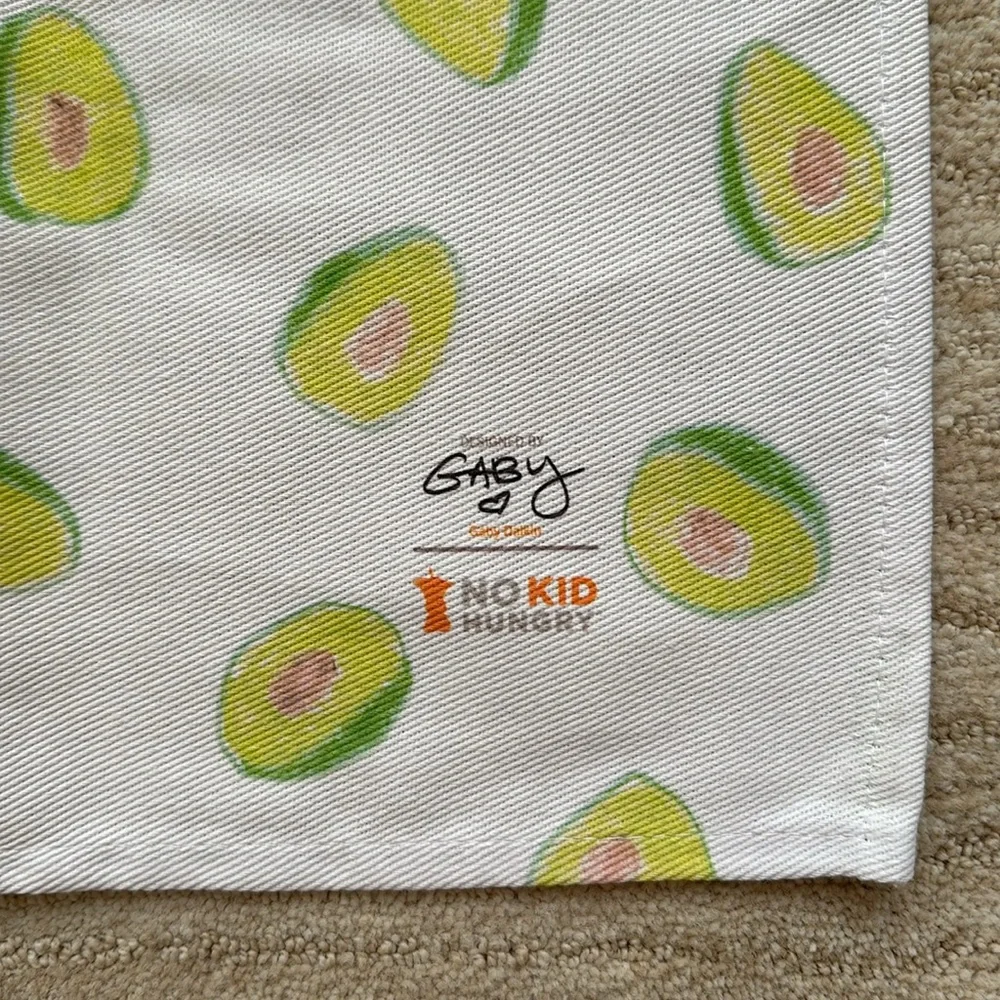 NWOT Set of 2 William Sonoma Gaby Dalkin No Kid Hungry Kitchen Towels Pizza Avoc